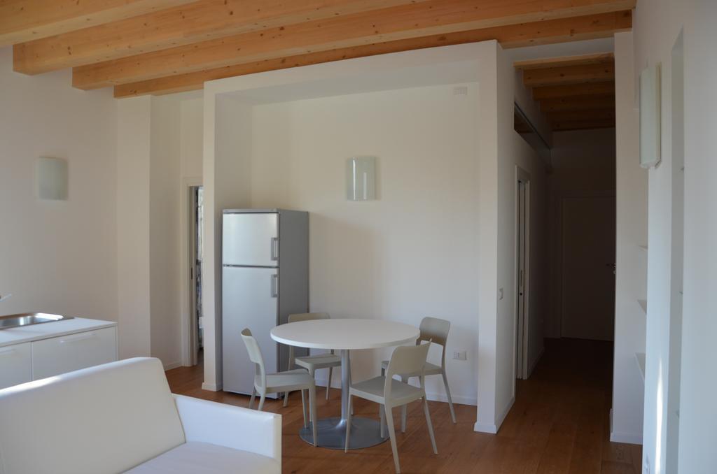 Palazzo Oltre Apartment Arco Bilik gambar